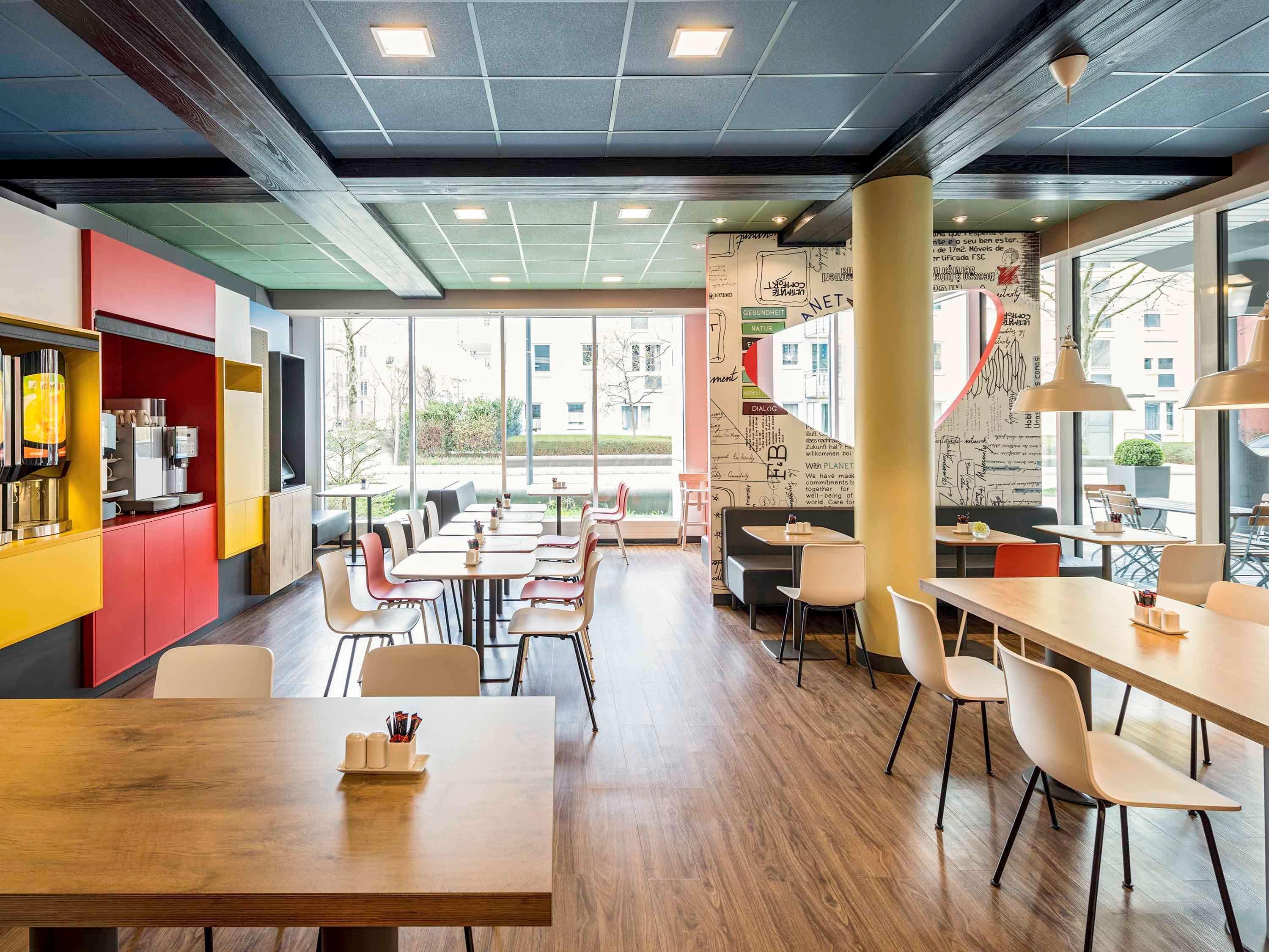 Ibis Parkstadt Schwabing 3*