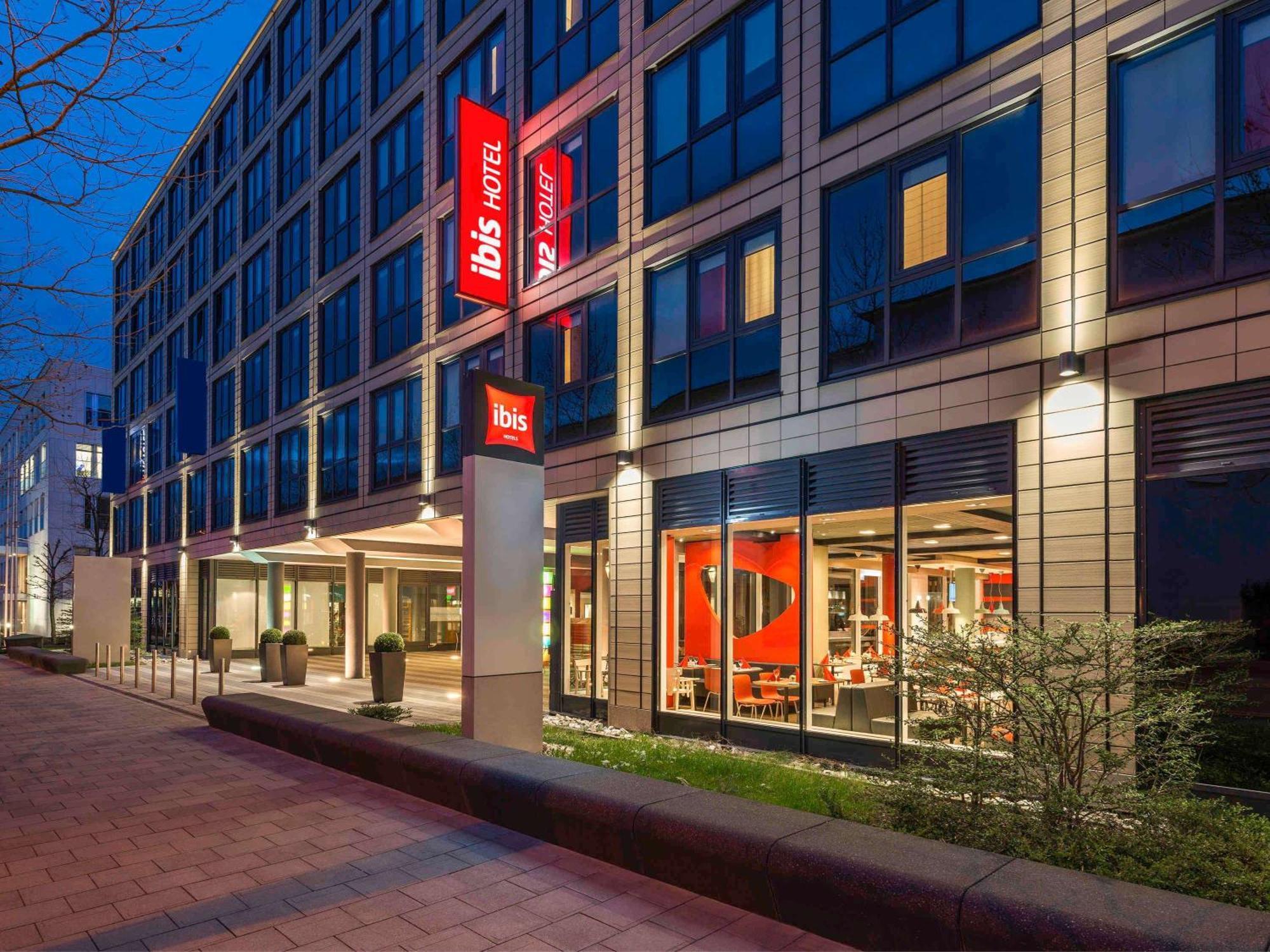 Ibis Parkstadt Schwabing Hotel 3*